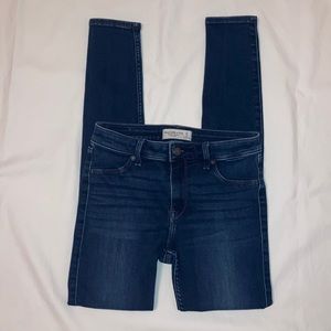 Abercrombie & Fitch; The Jean Legging - Mid Rise Women’s size 27 long (4L JRs)